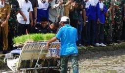 Pakar Bantah Analisa Dangkal Pengamat Mengenai Mekanisasi Pertanian di Indonesia - JPNN.com