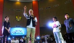 Berpita Hitam di Tangan, Ribuan Anak Muda Kalbar Ingin Ganjar Selamatkan Demokrasi - JPNN.com