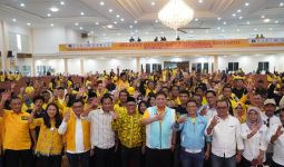 Ini Alasan Airlangga Makin Yakin Golkar Pemenang Pemilu di Jabar - JPNN.com