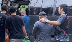Polisi Limpahkan 2 Tersangka Pembunuh Aktivis Perempuan Michelle Kurisi ke Kejari Wamena - JPNN.com