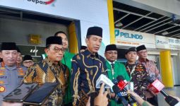 Jokowi Minta Waktu 3 Hari Memutuskan Pengganti Mahfud MD, Ada Moeldoko - JPNN.com
