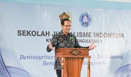 Menteri Nadiem Sebut Program Sekolah Jurnalisme Indonesia Sejalan dengan Merdeka Belajar - JPNN.com