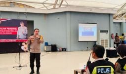 Ini Pesan Kombes Harryo untuk Personel yang Mengamankan TPS Pemilu 2024 di Palembang - JPNN.com
