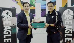 Perkuat Fokus di Bulu Tangkis, Eagle Gandeng Ricky Soebagdja jadi Brand Ambassador - JPNN.com