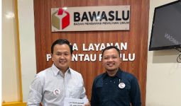 Relawan Warga Jaga Suara Serahkan Laporan Dugaan Pelanggaran Pemilu 2024 ke Bawaslu - JPNN.com