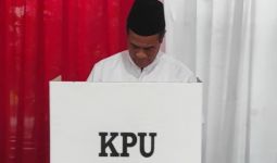Mencoblos di TPS Senayan, Mentan Amran Bilang Begini - JPNN.com