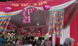Hari Valentine, TPS 21 di Palembang Dihiasi Serba Pink - JPNN.com