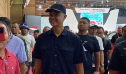 Kunjungi Pameran IIMS 2024, Ganjar: Kendaraan Listrik Sekarang Makin Bagus - JPNN.com