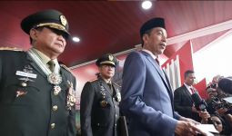 Soal Pro Kontra Kenaikan Pangkat Prabowo, Jokowi Sebut Nama Luhut & Susilo Bambang Yudhoyono - JPNN.com