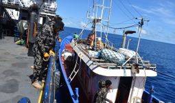 Diduga Menangkap Ikan Secara Ilegal di Perairan Sulawesi, Kapal Filipina Ditangkap KKP - JPNN.com