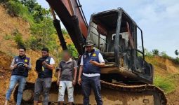 Bergerak Menindak Aktivitas Tambang Ilegal di Aceh Selatan, Polisi Sita Alat Berat - JPNN.com