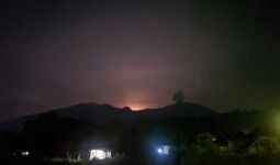 Gunung Marapi Meletus Lagi, Bandara BIM Sempat Ditutup Sementara - JPNN.com