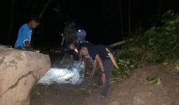 Bencana Longsor Memutus Akses Jalan di Gorontalo Utara - JPNN.com