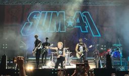 Sum 41 Bergelora di Konser Perpisahan - JPNN.com