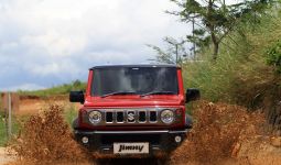 Suzuki Mulai Distribusikan Jimny 5 Pintu ke Konsumen - JPNN.com