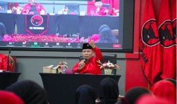 Kembali Terpilih Jadi Anggota DPR, Sturman Panjaitan Berterima Kasih Kepada Masyarakat Kepri - JPNN.com
