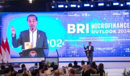 BRI Microfinance Outlook 2024, Jokowi Apresiasi Peran BRI Memberdayakan UMKM - JPNN.com