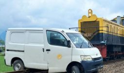 KA Wisata Ambarawa Tabrakan dengan Mobil di Semarang, Begini Kronologinya - JPNN.com