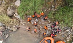 6 Korban Bencana di Pesisir Selatan Masih dalam Pencarian - JPNN.com