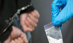 Pengedar Narkoba Penabrak Mobil Polisi Ditangkap, Terancam Hukuman Berat - JPNN.com