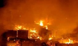 Kebakaran Melanda 95 Unit Rumah di Palmerah, Ini Dugaan Penyebabnya - JPNN.com
