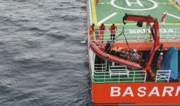 Tim SAR Menemukan Lagi 1 Jasad Korban Kapal Tenggelam di Selayar - JPNN.com
