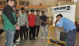 Dua Kampus di Padang dapat Inspirasi dari Program DAIKIN Goes to Campus - JPNN.com