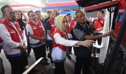 Dirut Pertamina Langsung Cek Kesiapan Satgas Lebaran di Jawa Barat - JPNN.com