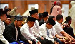 KSAL Laksamana Muhammad Ali Laksanakan Salat Idulfitri Bersama Presiden Jokowi di Masjid Istiqlal - JPNN.com