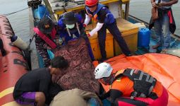 TNI AL Temukan Korban Tenggelam di Laut Setelah 3 Hari Pencarian - JPNN.com