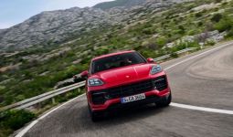 Porsche Cayenne GTS 2025 Bawa Mesin Baru, Makin Praktis Buat Harian - JPNN.com