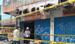 Ruko Mampang yang Menewaskan 7 Orang Tak Punya Pintu Darurat - JPNN.com