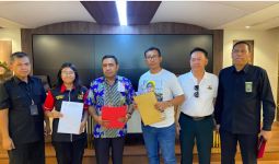 Tuntut Ganti Majelis Hakim, Ratusan Karyawan PT PRLI Berunjuk Rasa di Kantor MA - JPNN.com