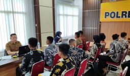 500 Warga Kubu Raya Mendaftar Sebagai Calon Anggota Polri - JPNN.com