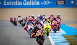 Lihat Insiden Pecco Vs Binder Vs Bezzecchi pada Sprint MotoGP Spanyol, Siapa yang Salah? - JPNN.com