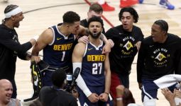 NBA Playoffs: Lakers Kalah Secara Dramatis dari Denver Nuggets di Gim 5 - JPNN.com