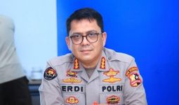 Polri Bantu Pulihkan Jalur Penghubung Padang-Bukittinggi - JPNN.com