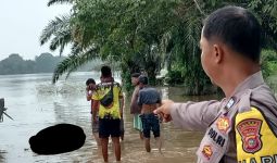 Mayat Tanpa Identitas Ditemukan di Kuansing Riau, Diduga Korban Galodo Sumbar - JPNN.com