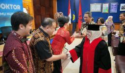 Promosi Doktor Universitas Trisakti, Ira Sudjono Raih Predikat Cum Laude - JPNN.com