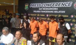 Produsen Tembakau Sintetis di Apartemen Treepark Tangsel Digerebek, 3 Orang Ditangkap - JPNN.com