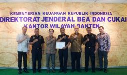 Bea Cukai Banten Sabet Penghargaan dari Redeco Petrolin Utama - JPNN.com