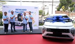 AgenBRILink Berprestasi di Yogyakarta Terima Mobil dari BRI, Asyik! - JPNN.com