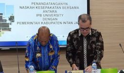 Fokus Bangun SDM Anak Asli Papua, Apolos Bagau Jalin MoU dengan Kampus IPB - JPNN.com