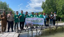 Komitmen MPMX Untuk Terus Melanjutkan Program Rehabilitasi Mangrove - JPNN.com