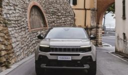 Jeep Avenger 4xe Hadir Dengan Powertrain Hybrid, Diklaim Lebih Kencang - JPNN.com