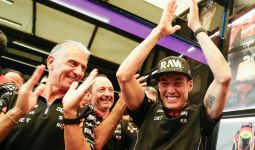 Honda Resmi Pinang Aleix Espargaro Mulai MotoGP 2025 - JPNN.com