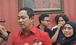 Didampingi Istri & Kedua Anaknya, Hendrar Prihadi Mantapkan Diri Daftar Pilgub Jateng - JPNN.com