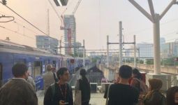 Alat Berat Jatuh di Jalur MRT, Akses ke Stasiun Langsung Ditutup - JPNN.com