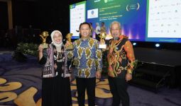 Kedepankan ESG & Ekonomi Sirkular, Pupuk Kaltim Sabet 3 Penghargaan TOP CSR Award 2024 - JPNN.com