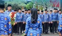 Pj Bupati Menyinggung soal Baju Seragam PPPK & Pentingnya Bersyukur - JPNN.com